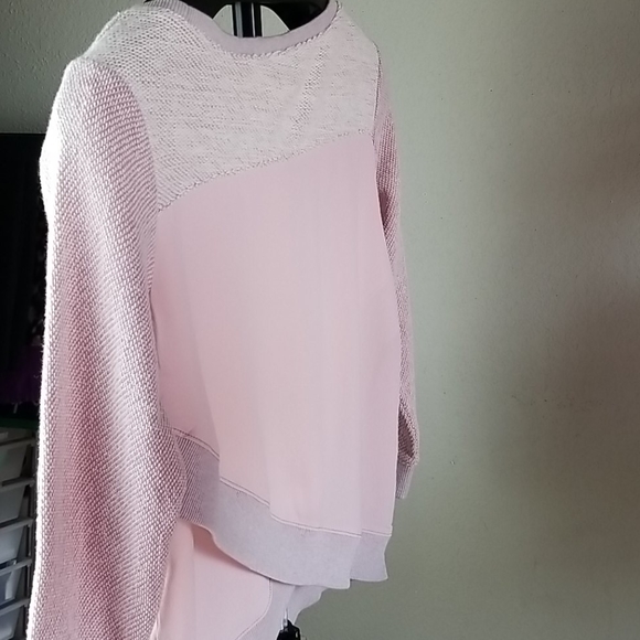 NEW American Eagle Outfitters sweater! - Picture 5 of 11